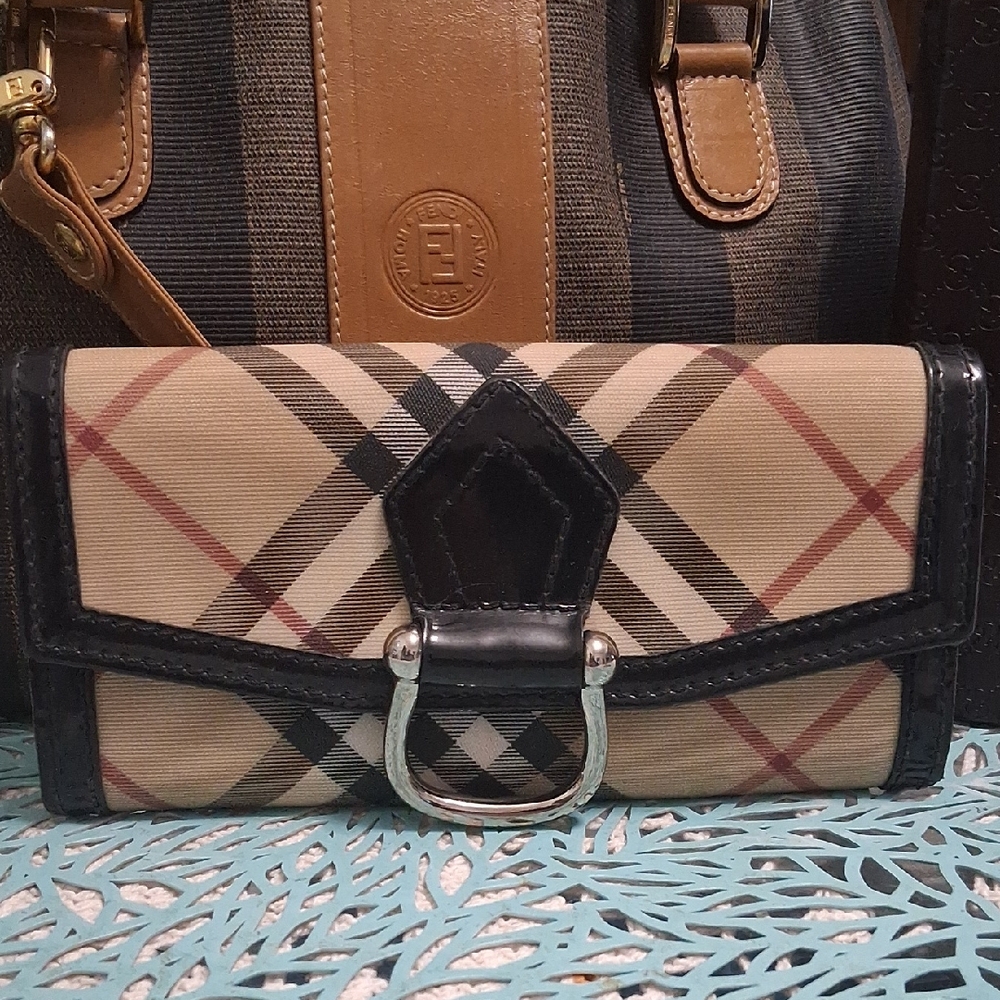 Burberry Stirrup Long Wallet